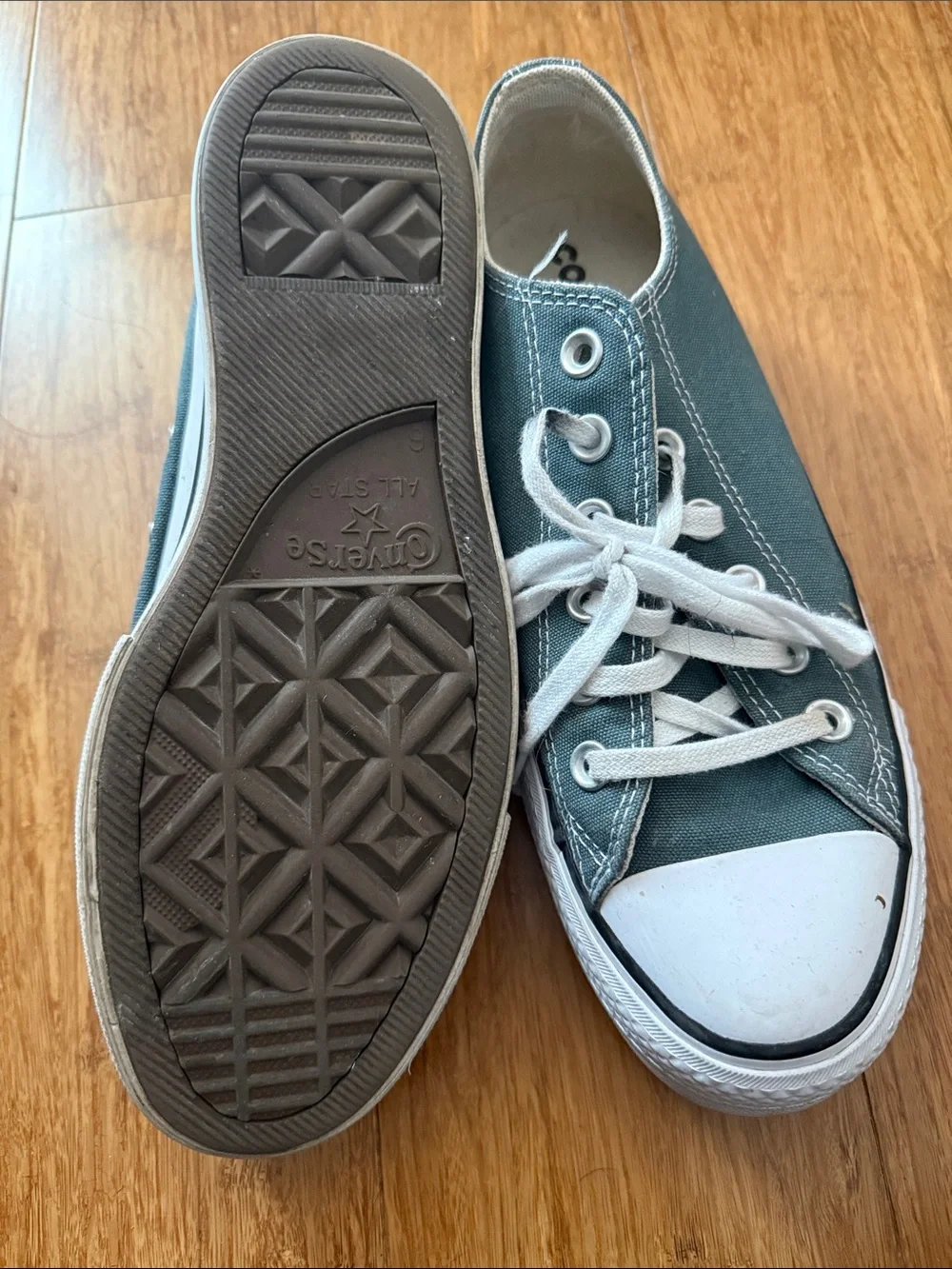 Converse Low Top Sneakers - Picture 3 of 4